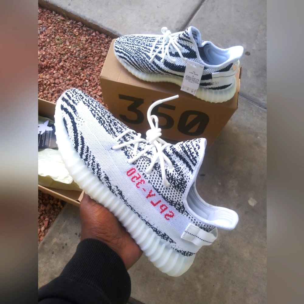 Yeezy 350 boost V2 men's size 11.5 nwb